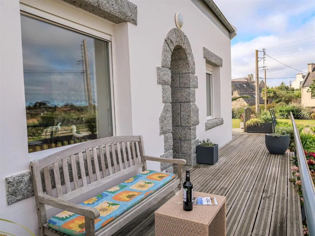Holiday Home L'Air Du Large By Interhome Plouguerneau