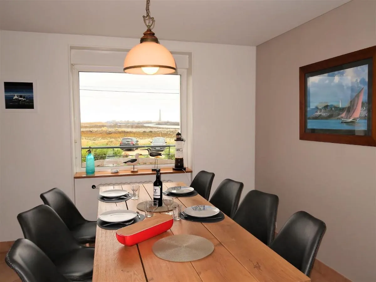 Holiday Home L'Air Du Large By Interhome Plouguerneau