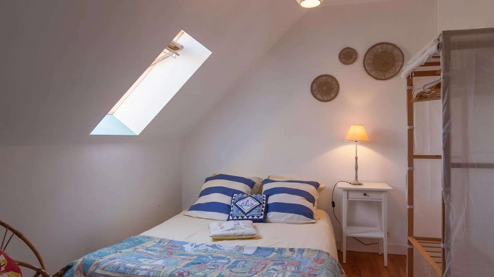 Holiday Home L'Air Du Large By Interhome プルゲルノー 0*,  フランス